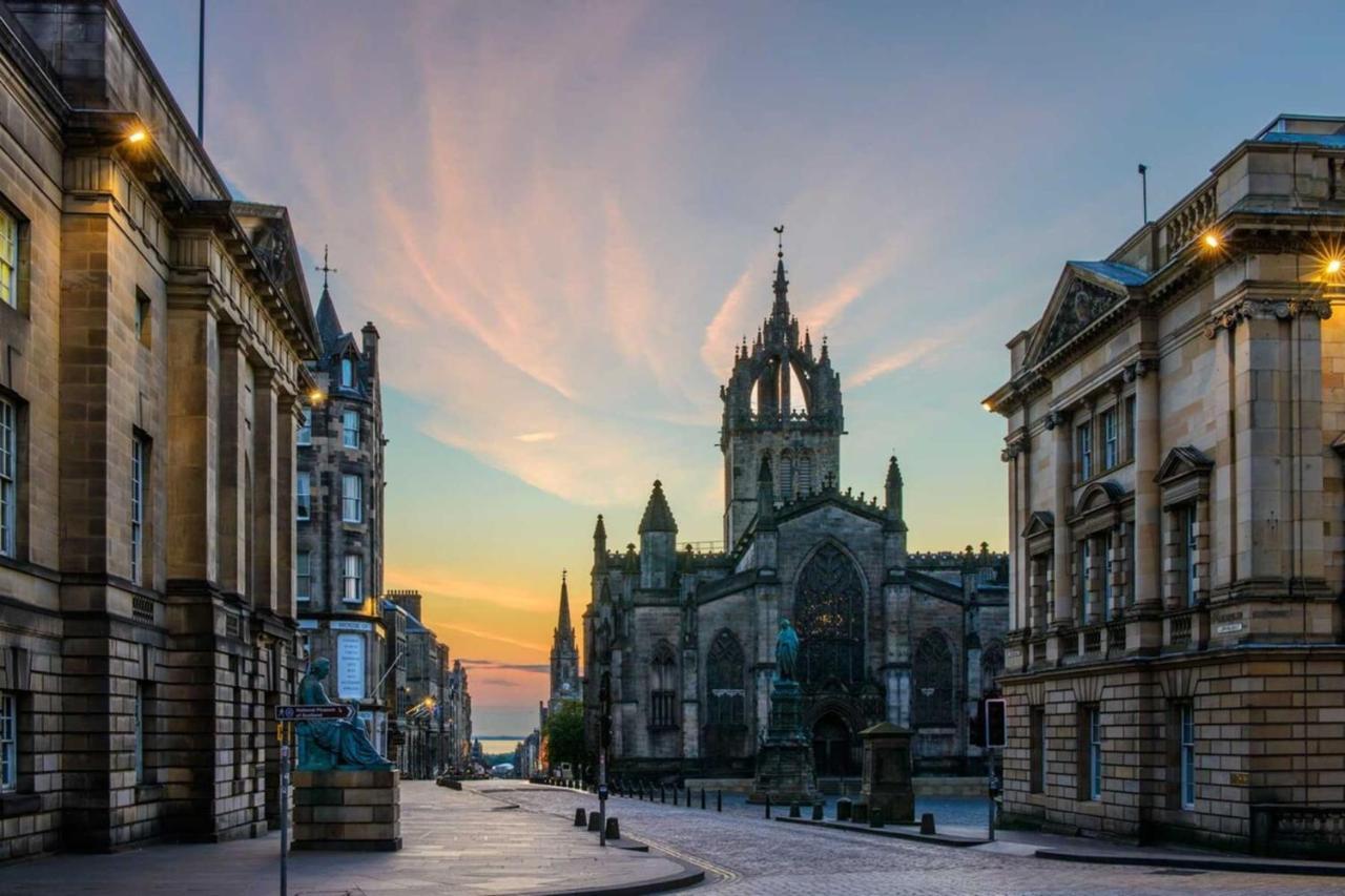 Cozy 2 Bedroom Apartment At Heart Of The Edinburgh Eksteriør bilde